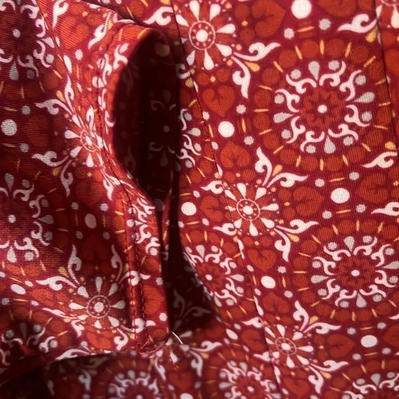 Max studio size L red dress floral print  pleated fit and flare 3/4 sleeves - Picture 6 of 10